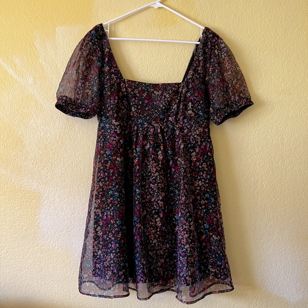 Super cute spring dress